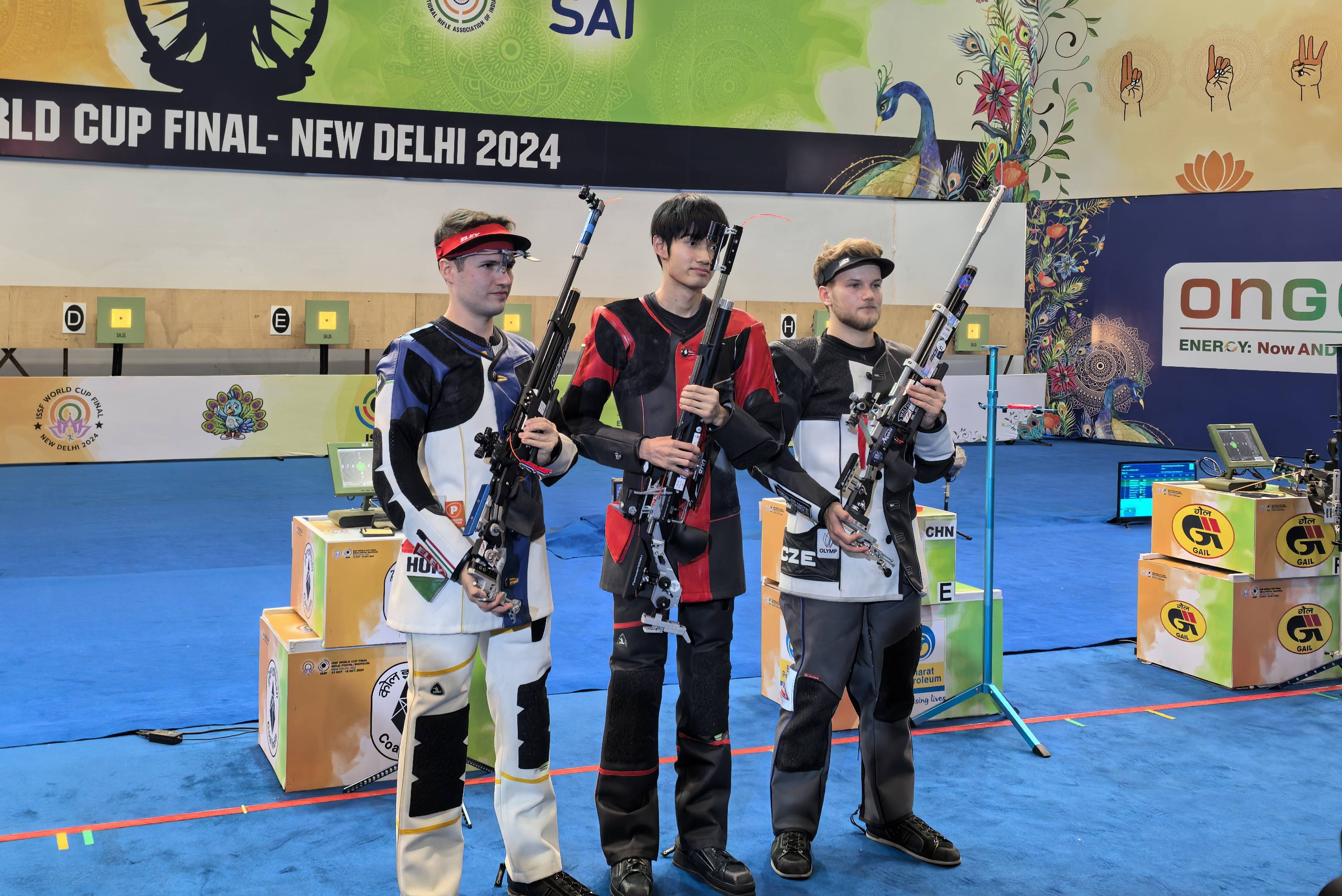 射击比赛男子组个人赛中国选手获胜