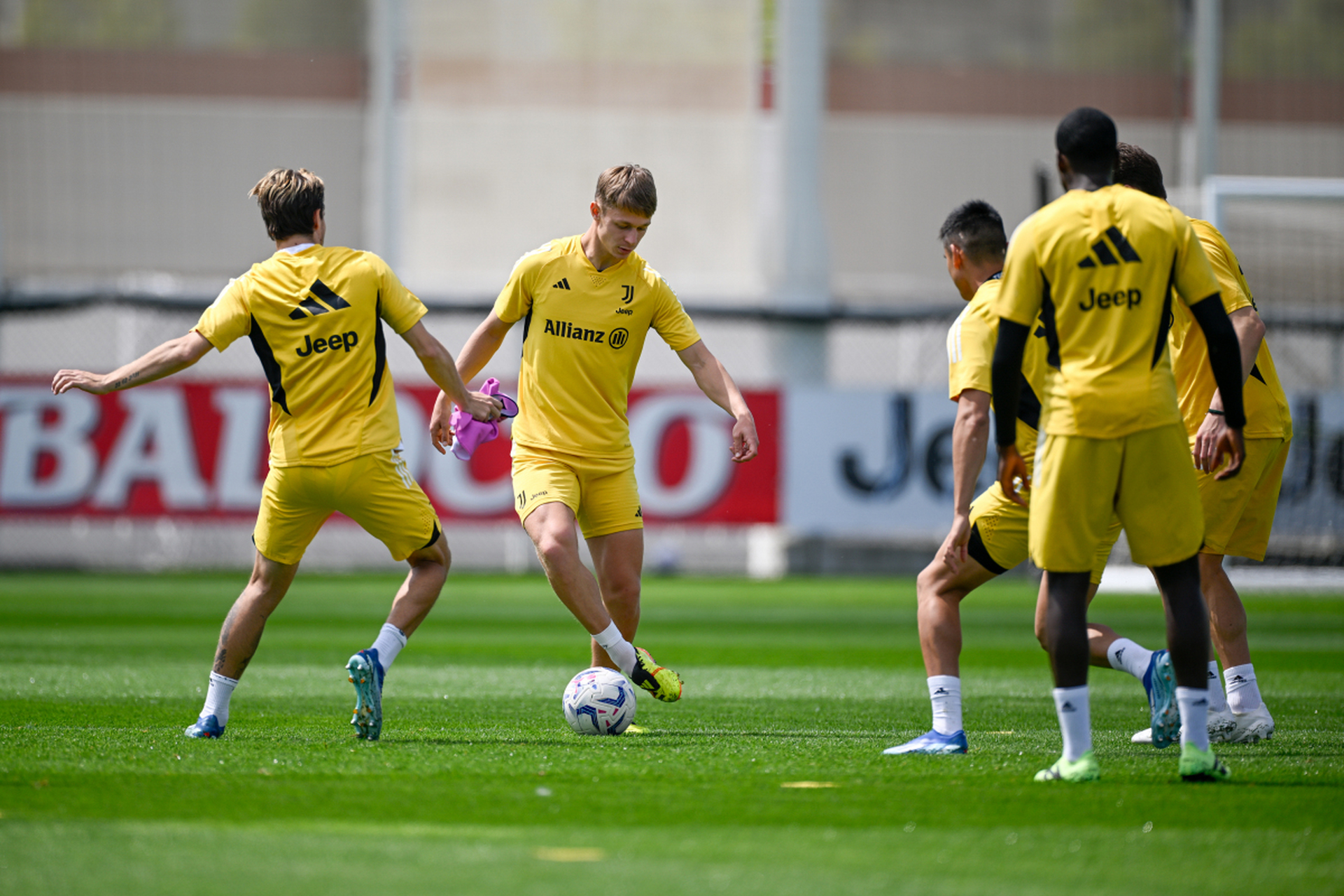 包含尤文图斯客场战平博洛尼亚,实力较劲的词条 包含尤文图斯客场战平博洛尼亚,实力较劲的词条