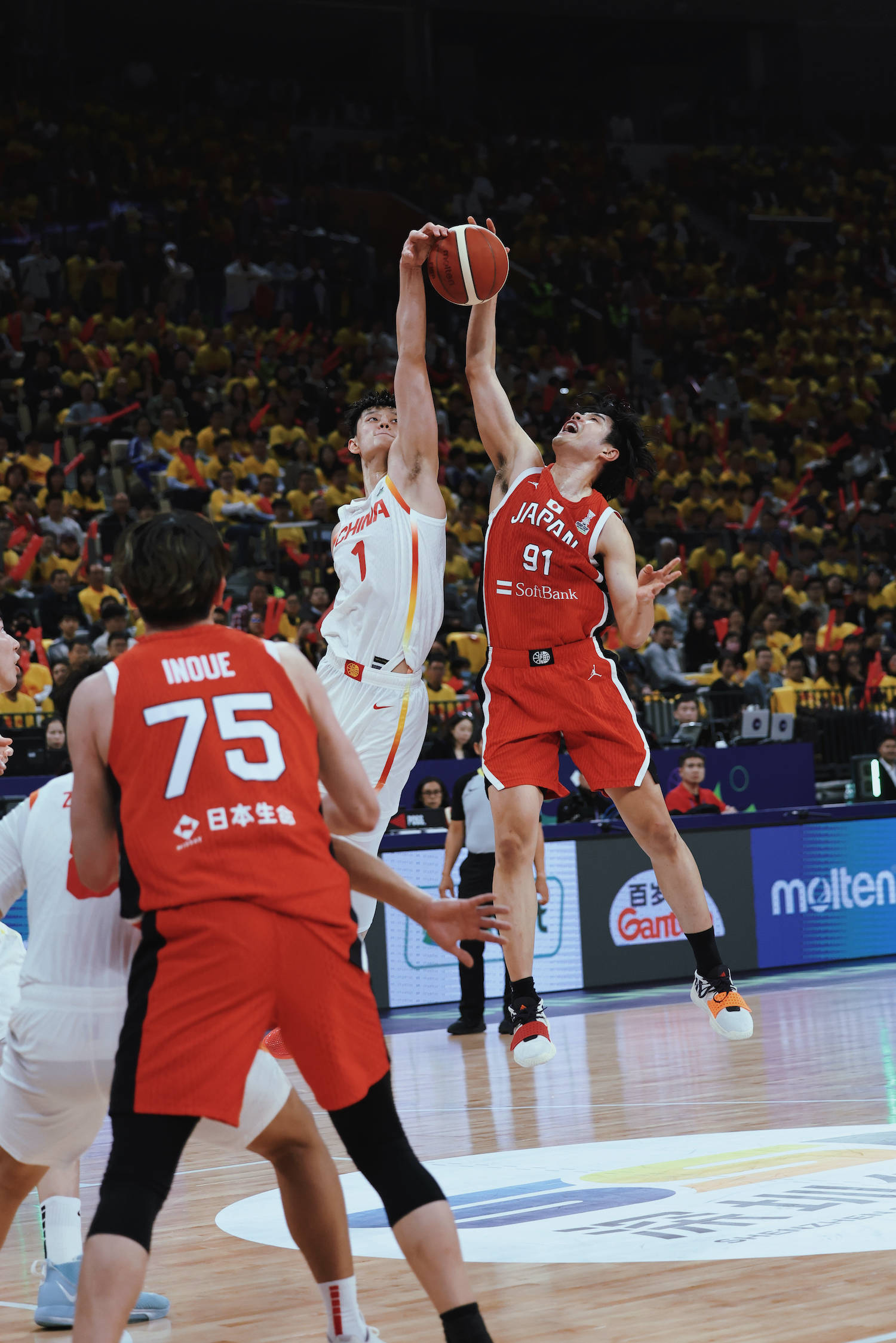 爱游戏体育官网-深圳队主场大胜，稳居积分榜前列