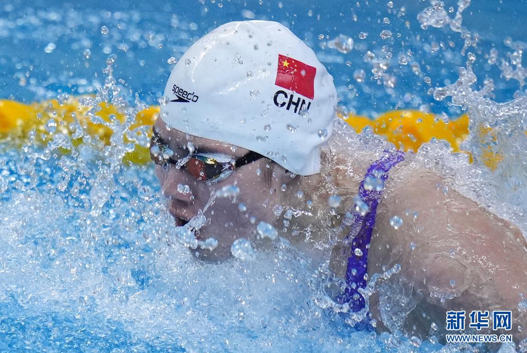荷兰游泳冠军表现亮眼，领先一步夺冠的简单介绍