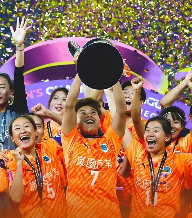 爱游戏app-拼搏力求胜出，球队实力展露无疑创造历史品牌的简单介绍