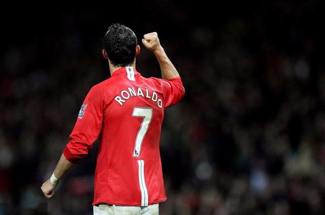 尤文图斯胜曼联，冠军梦照亮前行