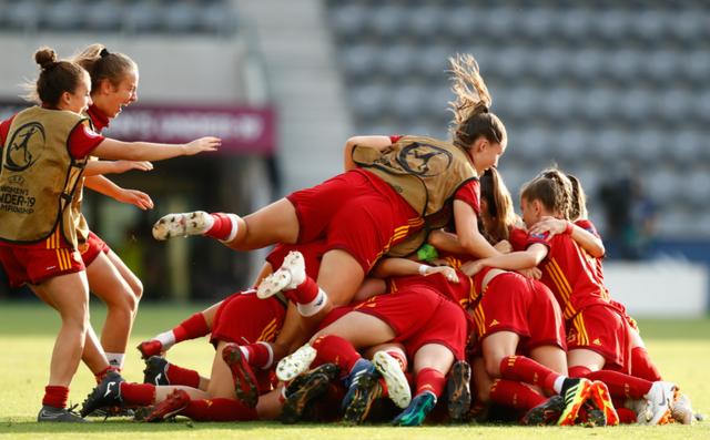 瑞典国家女子足球队勇夺胜利，成功晋级半决赛