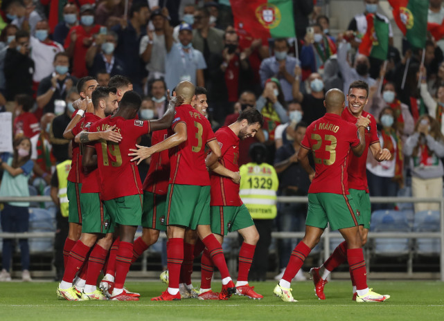 爱游戏在线登录-塞尔维亚队大胜卢森堡队，积分榜领先的简单介绍