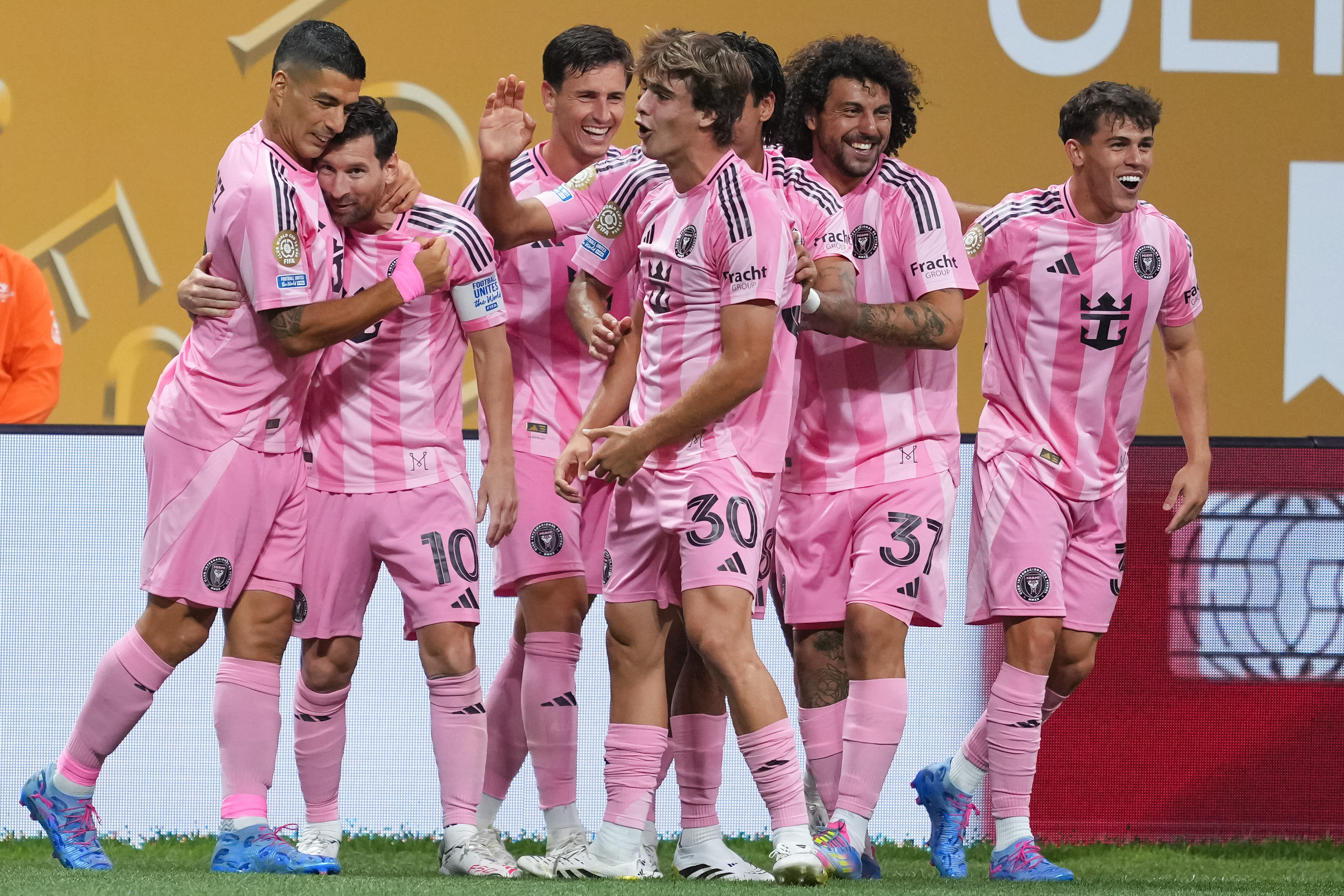 包含体育界亮点！国际友谊赛全球瞩目的词条