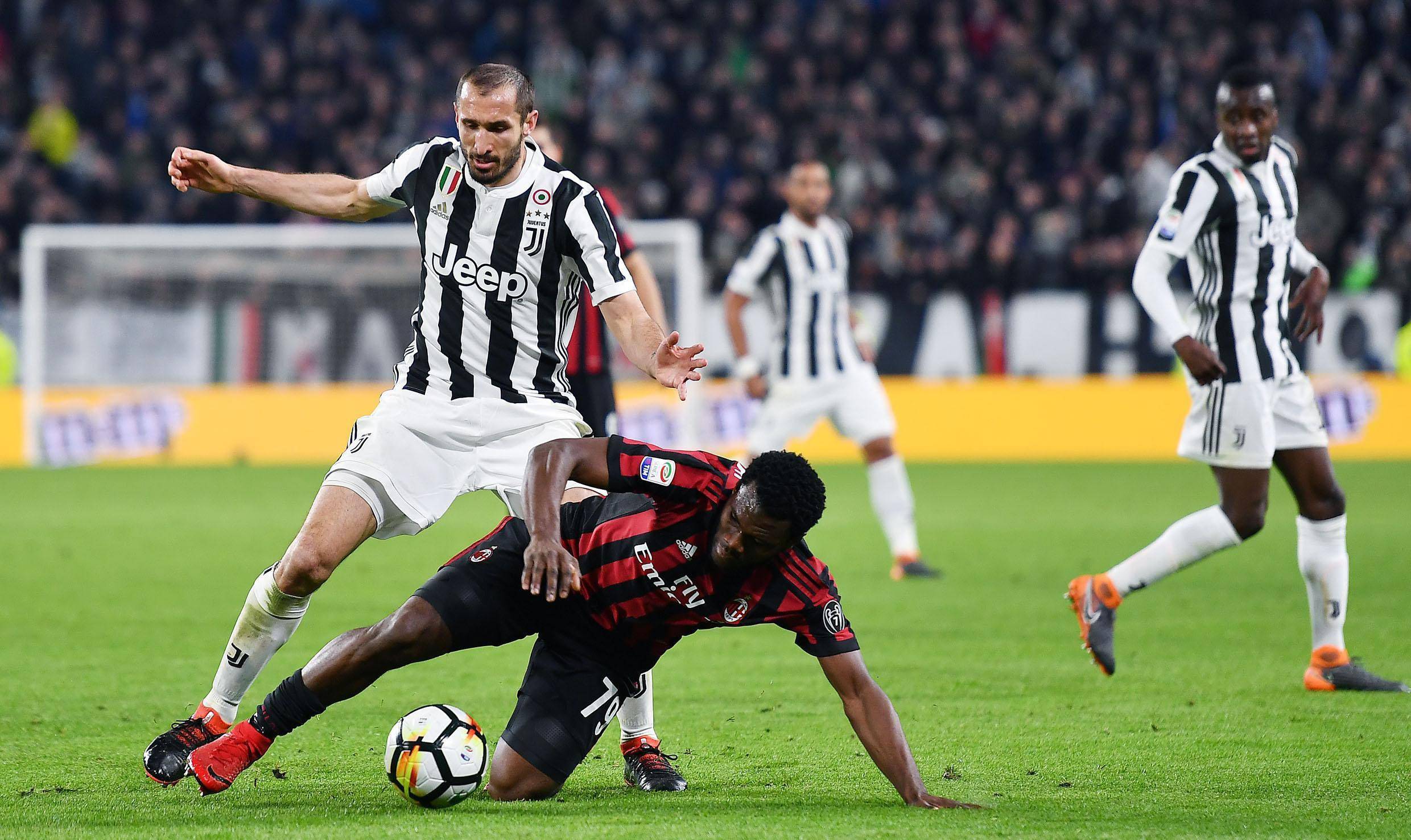 爱游戏官网入口-尤文图斯遭遇不胜，意甲豪门陷入困境