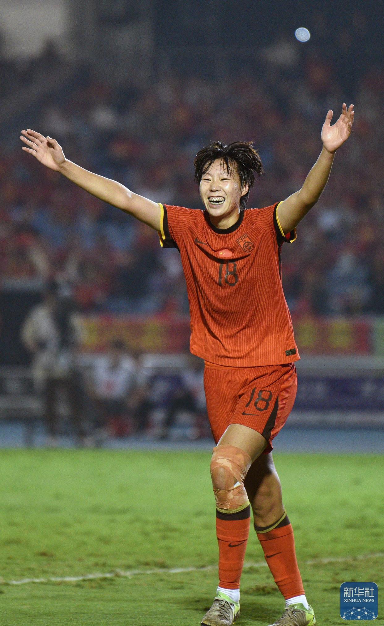 爱游戏官网网页版入口-中国女足球员荣膺国际赛事最佳球员