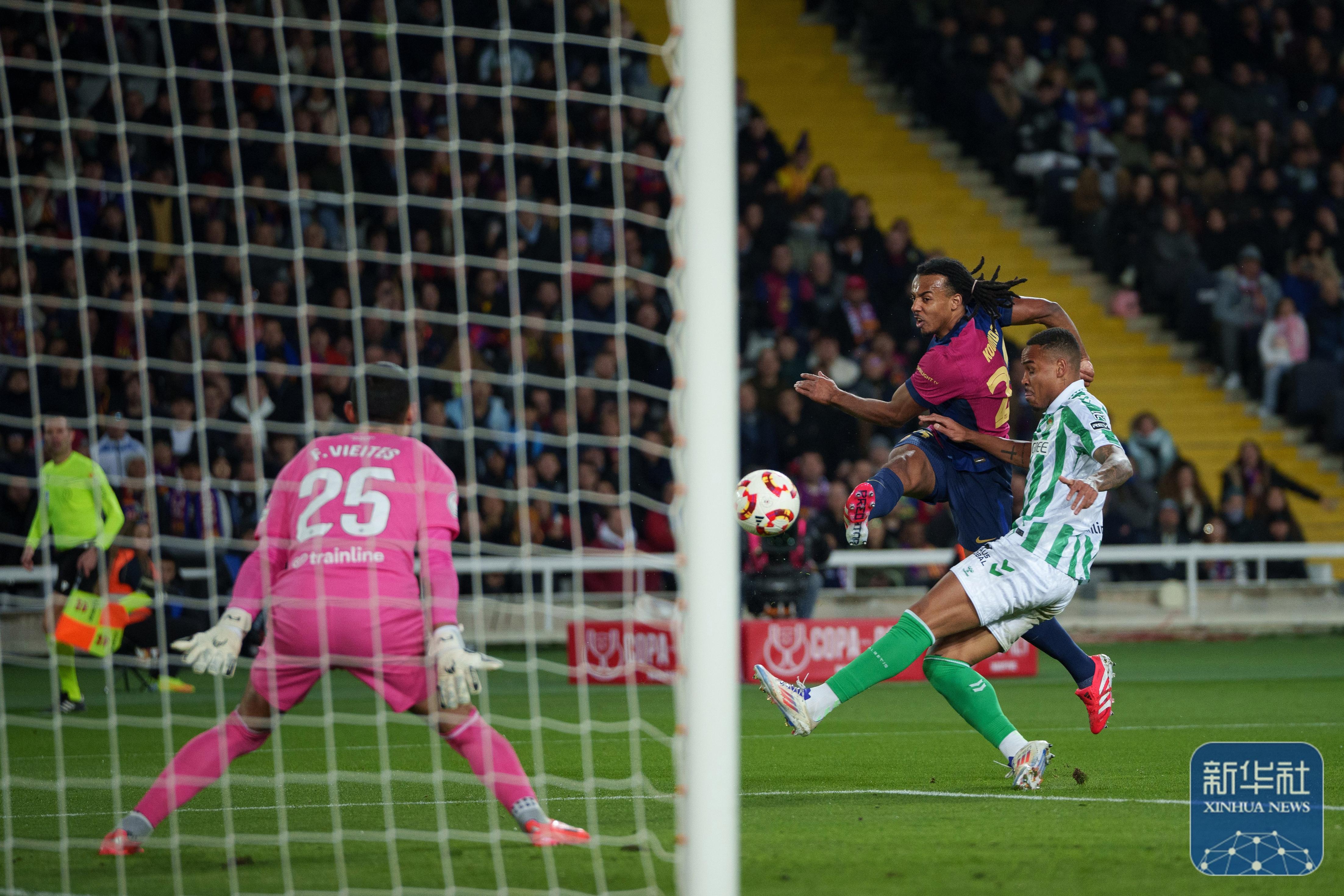 巴塞罗那客场获胜，领先优势扩大