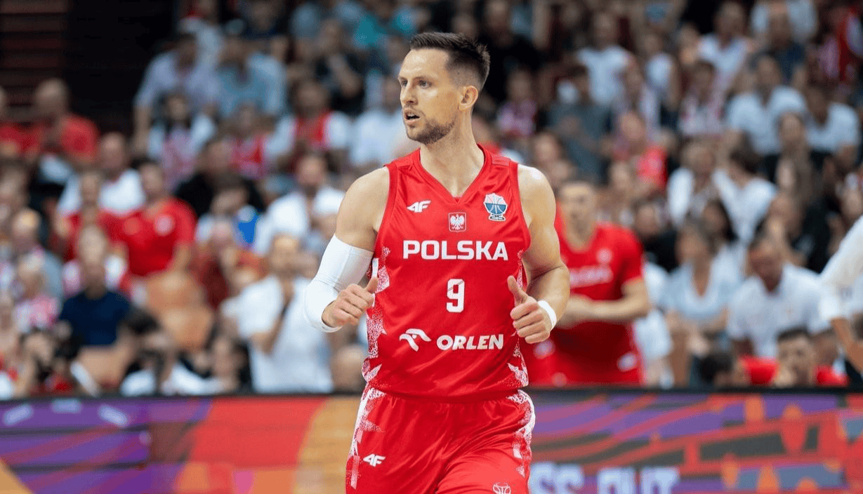 爱游戏官网-波兰过关斯洛文尼亚，资格赛前景乐观的简单介绍