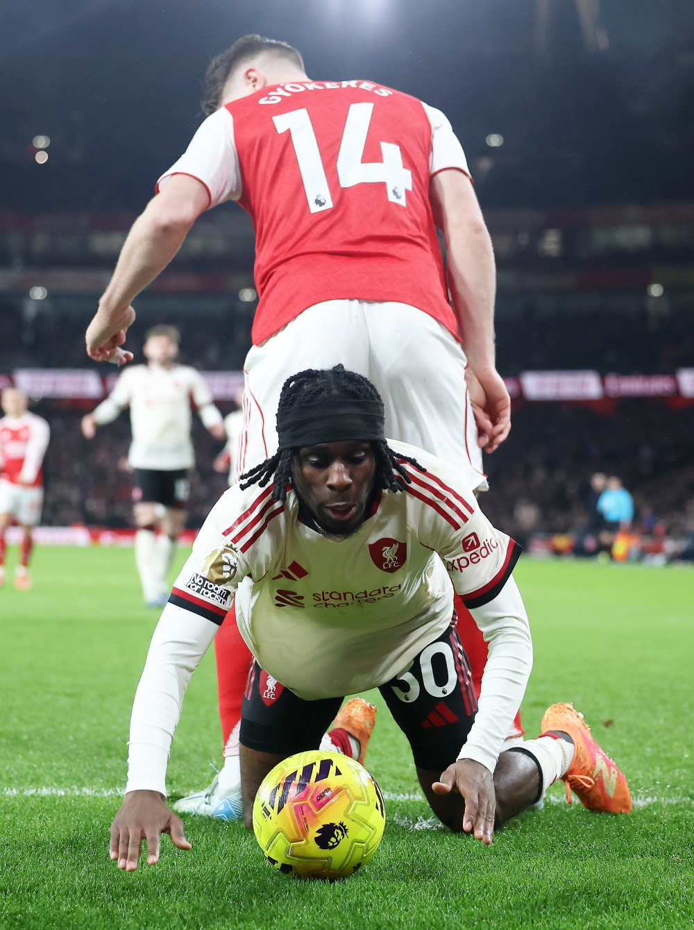 阿森纳主帅与球员发生口角，内部争端频发！的简单介绍